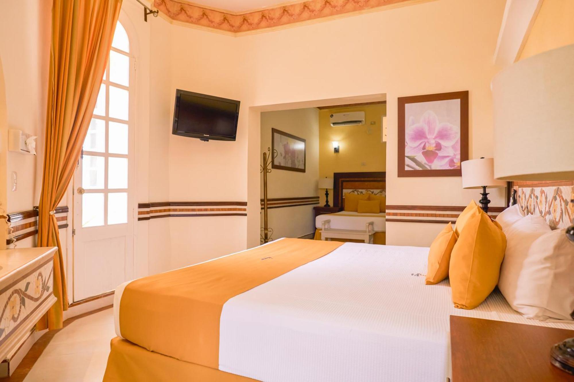 Centro Hotel Villa Las Margaritas Xalapa Bagian luar foto